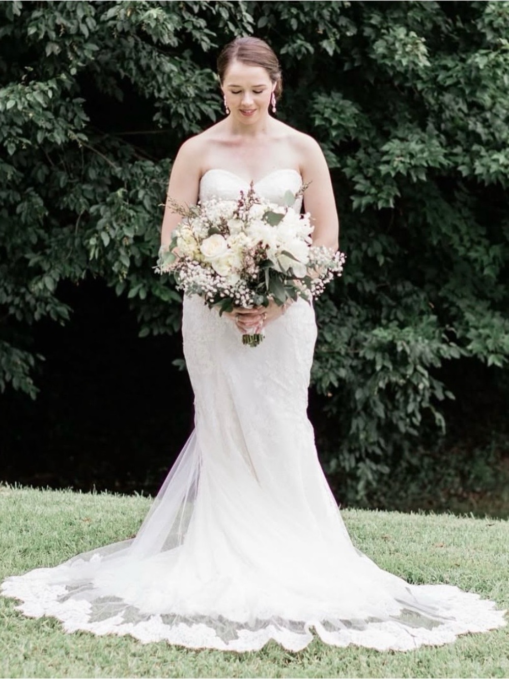 Strapless White Lace Wedding Dress - Elegant Bridal Gown